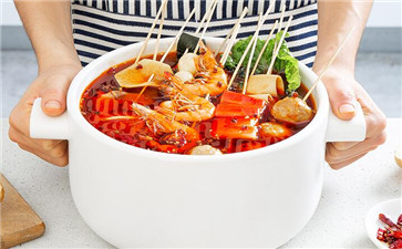 中國麻辣燙在韓走紅大受歡迎,麻辣粉是“幕后功臣” 中國麻辣燙在韓走紅大受歡迎,麻辣粉是“幕后功臣”